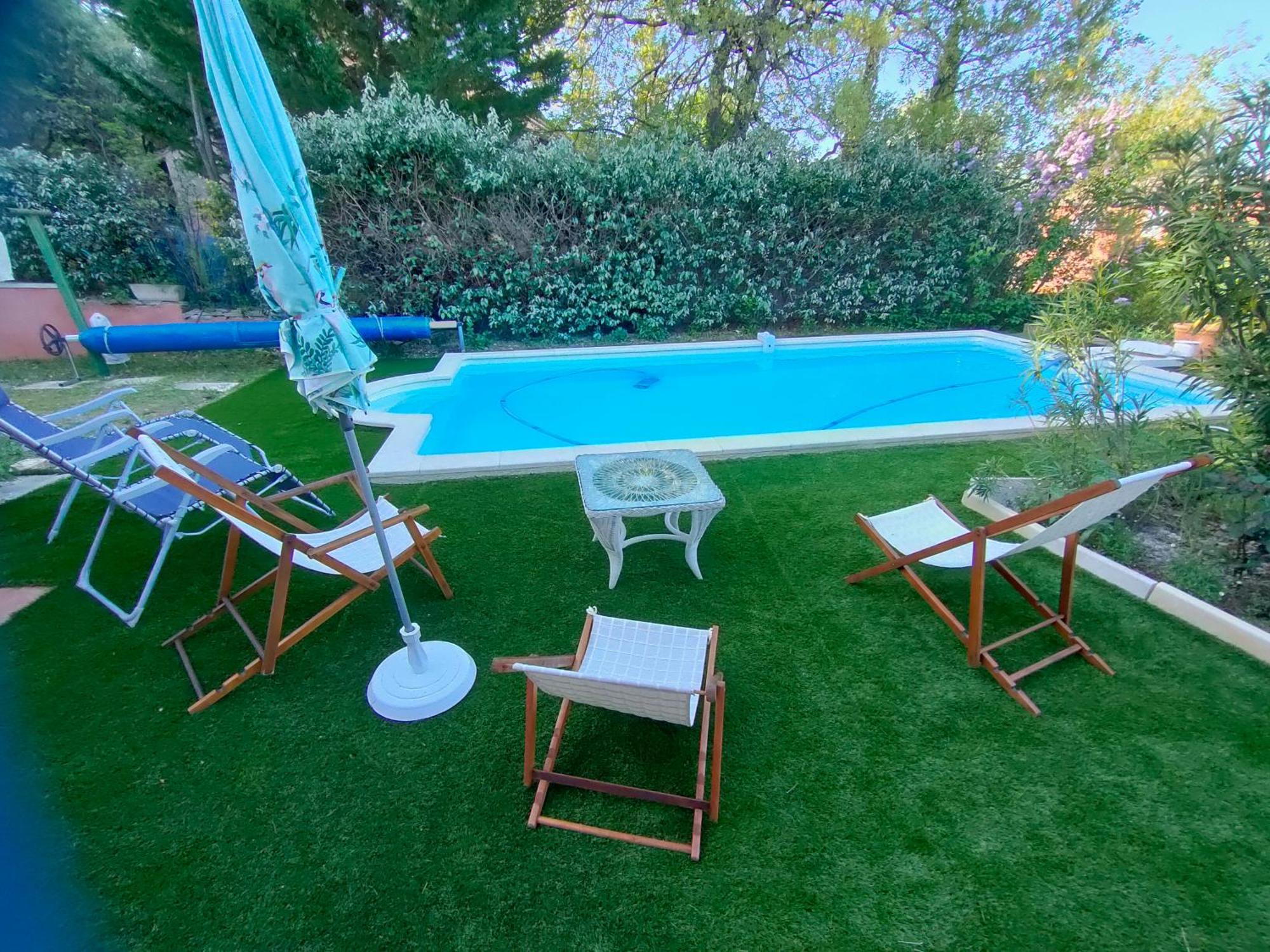 Roussillon Villa รูสซียง ภายนอก รูปภาพ